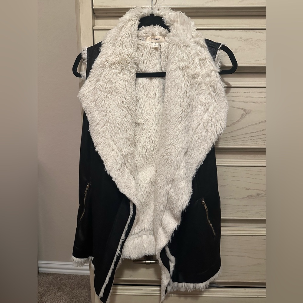 Freeway Faux Leather and Fur Lined Vest w/Zipper Detail
